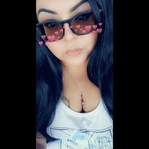 Meet your Posher, Annette